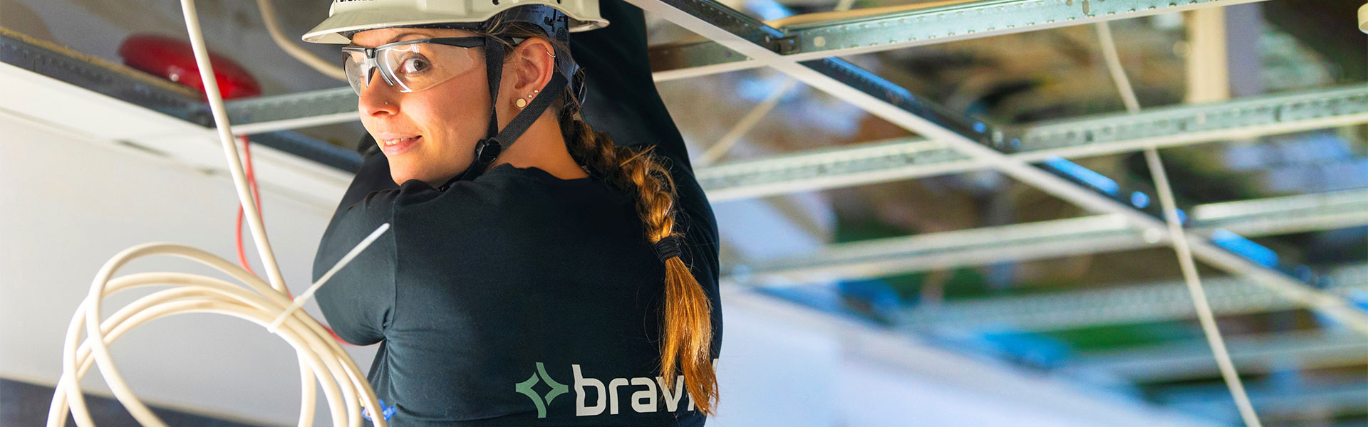 bravida-1920x600px_electricity-2