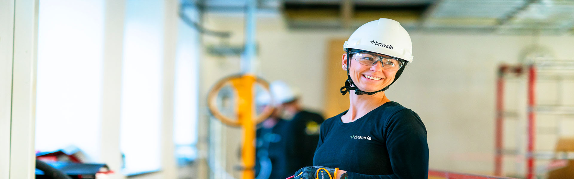 bravida-1920x600px-electricity-service-1