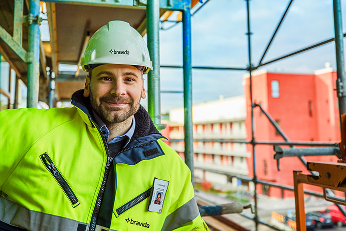 Medarbejder klar til at tilbyde ekspertise