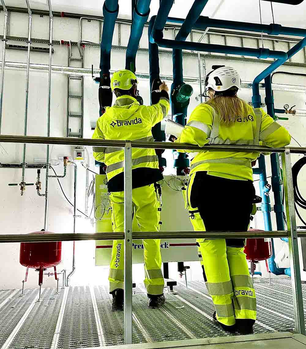 Personnel are carrying out inspections of piping installations and technical systems in a technical room as part of the Stockholm Bypass project.