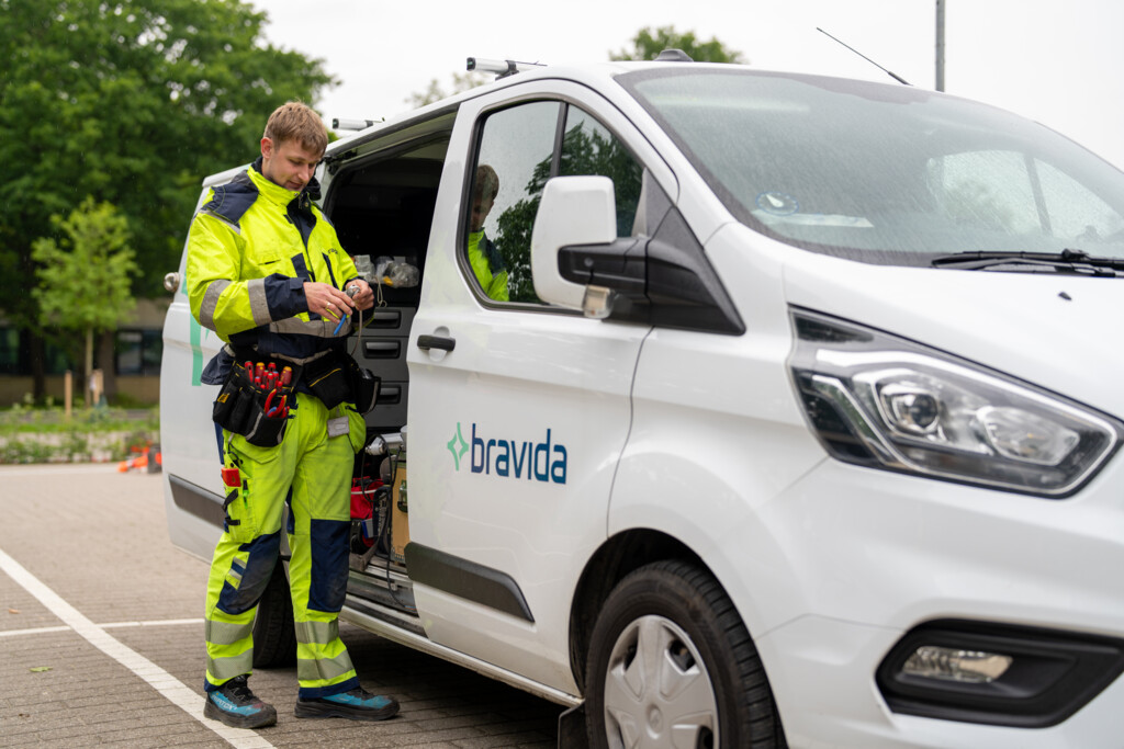 Medarbejder gør klar til arbejde